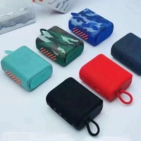 Mini-enceinte compacte avec poignée, idéale pour les voyages, les fêtes en plein air et l'usage domestique, légère, son puissant et facile à transporter