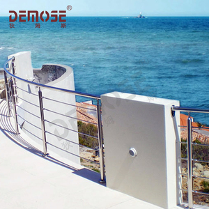 Poteaux d'<span class=keywords><strong>escalier</strong></span> en acier au carbone <span class=keywords><strong>garde</strong></span>-<span class=keywords><strong>corps</strong></span> à travers un tuyau dessiné main courante centre commercial intérieur extérieur balcon balustrades bricolage - Product Image 1