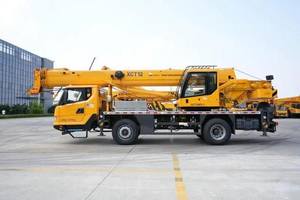 12 Ton XCT12K5-1 12 Ton Mobil Kamyon Vinci İyi Manevra Kabiliyetine Sahip K5 Serisi Kompakt Vinç Şehir İnşaatı Malzeme Taşıma İçin - Product Image 2