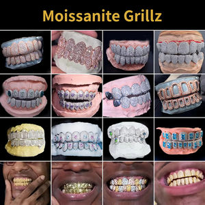 VVVs Moissanite उच्च गुणवत्ता वाली राईसन ग्रा ने चांदी की सफेद और 18k सोने के साथ दांतों को थोक ग्रिल किया - Product Image 6