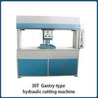 Machines de production du cuir, presse de découpe de semelles et machine de découpe de dessus