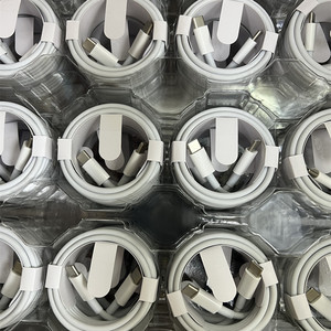 Cable USB <span class=keywords><strong>C</strong></span> de 20W para iPhone 15 15pro 16 pro Max, cable de carga rápida <span class=keywords><strong>tipo</strong></span> <span class=keywords><strong>C</strong></span> a <span class=keywords><strong>tipo</strong></span> <span class=keywords><strong>C</strong></span>, cable de datos para cargador de IPhone con caja - Product Image 4