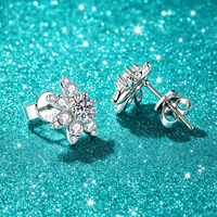 Vente en gros d'usine, boucles d'oreilles en argent sterling S925 en forme de flocon de neige pour femmes, couleur D, VVS1, 0,3 CT, boucles d'oreilles en moissanite, certificat GRA