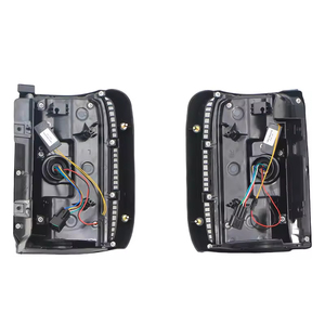 2 pièces Feux arrière LED pour voiture Feux arrière Largeur de carrosserie adaptée pour <span class=keywords><strong>V33</strong></span> V43 V55 1991-1999 Mitsubishi Pajero - Product Image 3