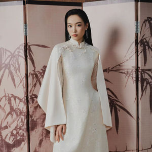 ชุดอาโอไดเวียดนามแบบสั่งทำพิเศษ (OEM/ODM) ดีไซน์หรูหรา สำหรับแบรนด์แฟชั่นคุณภาพสูง - Product Image 1