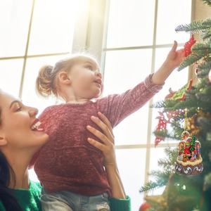 Nouveau Collier Pendentif Créatif de Noël en Peluche Verte, Série Monstre Grinch, Style Punk, pour Décoration d'Arbre de Noël - Product Image 6