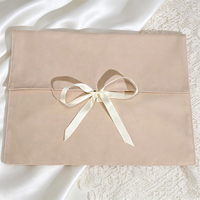 Pochette d'emballage pour serviettes hygiéniques, fabriquée en usine, avec logo personnalisé, sac portable en velours pour cosmétiques et maquillage, sac anti-poussière en suède