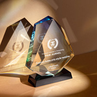 Trophée en cristal à dégradé créatif, prix moderne et minimaliste, logo personnalisé pour réunion annuelle d'entreprise, reconnaissance d'entreprise