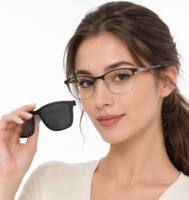 Lunettes de vue carrées deux-en-un pour femmes, monture en métal avec verres en PC, lunettes optiques tendance pour femmes, à porter au quotidien