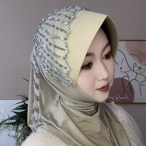 <span class=keywords><strong>Hijab</strong></span> instantané gris élégant pour femmes avec pampilles en strass faites à la main, foulard musulman de luxe parfait pour les mariages et les fêtes - Product Image 2