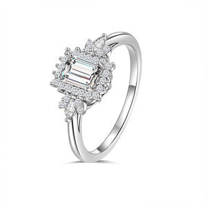 Женское обручальное кольцо без тарифа, Ювелирное Украшение с изумрудным вырезом, обручальное кольцо из 925 муассанита - Product Image 1