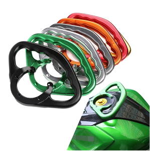 Pièce de rechange légère en aluminium pour Suzuki GSX-R600/750/1000/1300 : Poignée de sécurité avant modifiée et accoudoir de réservoir arrière - Product Image 1