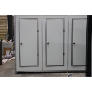 Offre Spéciale : Toilettes Conteneurisées Préfabriquées Portables de 20 pieds, Unité Complète avec Séparation Humide/Sèche, Lavabo, Douche et WC pour Projets Hôteliers et Extérieurs - Product Image 2