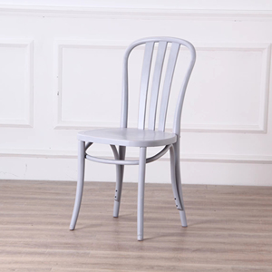 Sedia in Legno Massello Stile Nordico Retrò con Seduta in Rattan per Caffè, Ristoranti e Casa - Product Image 1