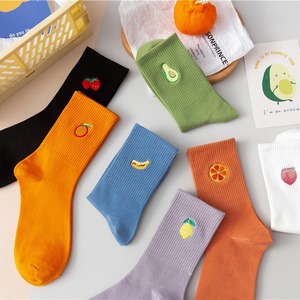 Design de mode coton mignon avocat à motifs fruits chaussettes femmes filles nouveauté drôle équipage chaussettes - Product Image 3