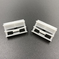 Clips de garniture de jupe de seuil extérieur en plastique Attache et clip automatiques