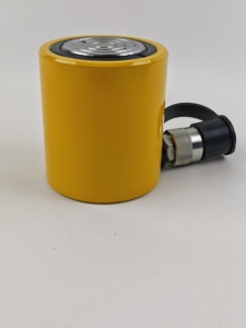 Cilindro hidráulico de acción simple de baja altura Enerpac RCS-502 de alta calidad y rendimiento, capacidad de 60 milímetros y 50 toneladas, similar a Hydrau. - Product Image 5