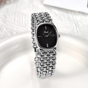 High End Oval <b>Ladies</b> <b>Watch</b> Chic <b>Bracelet</b> Design Retro Quartz Timepiece OEM/ODM Custom <b>Watch</b> - Product Image 4