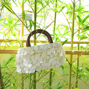 <span class=keywords><strong>Bolso</strong></span> <span class=keywords><strong>de</strong></span> mano <span class=keywords><strong>con</strong></span> abalorios <span class=keywords><strong>de</strong></span> concha natural, <span class=keywords><strong>bolso</strong></span> <span class=keywords><strong>de</strong></span> mano <span class=keywords><strong>con</strong></span> asa <span class=keywords><strong>de</strong></span> <span class=keywords><strong>madera</strong></span> para mujer, hecho a mano <span class=keywords><strong>bolso</strong></span> <span class=keywords><strong>de</strong></span> moda, <span class=keywords><strong>bolso</strong></span> <span class=keywords><strong>con</strong></span> cremallera interna Original - Product Image 5