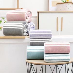 लक्जरी भारी कस्टम डिजाइन बड़े लोगो बुना हुआ अनुकूलित रंग कोरल फ्लेक्स तौलिए हाइपोएलर्जेनिक त्वरित-शुष्क - Product Image 1