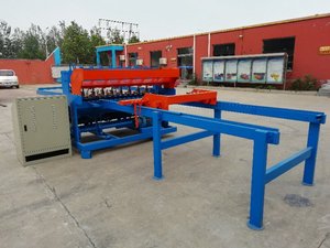 Machine à souder les treillis de soutien pour mines de charbon, soudeuse robuste pour treillis de renforcement, équipement de soudage CNC pour clôtures - Product Image 1