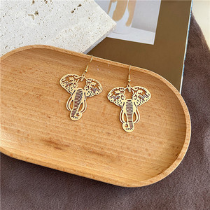 Pendientes Colgantes Vintage con Diseño de Elefante Calado para Mujer, Joyería Étnica de Estilo Distintivo - Product Image 1