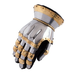 Gants médiévaux en forme de sablier, en acier et laiton, faits à la main, pour chevalier, décoratifs, portables, artisanat métallique - Product Image 1