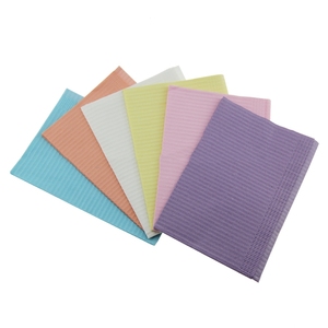 Baberos desechables de 3 capas para pacientes, Baberos para dentistas, color morado, resistentes al agua - Product Image 4