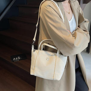 Sac fourre-tout en toile de coton personnalisé avec logo, petit format, idéal pour le shopping ou la plage, sac à bandoulière avec poche – Vente chaude - Product Image 5