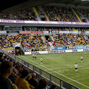 Écran LED portable RAYBO, écran LED HD imperméable IP66, design à roulettes universelles, écran publicitaire LED P10 pour les matchs de football - Product Image 5