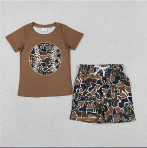 Ensemble de vêtements d'été pour enfants BSSO1597, haut de baseball et short camouflage marron - Product Image 1