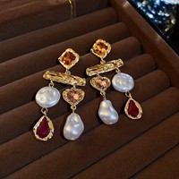 Boucles d'oreilles clous élégantes de style vintage moyen-ancien, en alliage, avec motif floral géométrique et sertissage clos de pierre naturelle, électroplaquées, pour soirée
