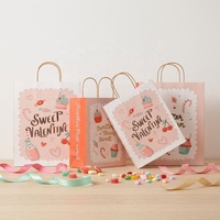 Sacs en papier épais blancs mat laminés pour anniversaire, sacs fourre-tout personnalisés avec logo, poignées en ruban doré, cadeaux d'anniversaire artisanaux