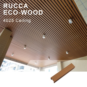 Panel de Techo de <span class=keywords><strong>PVC</strong></span> Compuesto de Madera WPC de 40*25 mm de Foshan Rucca, Diseño de Panel de Listones Falsos para Interiores de Tiendas, Diseño Interior Moderno - Product Image 2