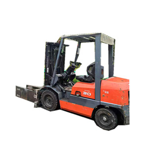 Montacargas Diésel Usado TOYOTA, Motor y Caja de Cambios Originales de Japón con Motor y Rodamientos, Capacidad de 1.5-15t - Product Image 1