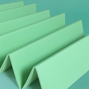 Chất Lượng Cao Thân Thiện Với Môi Di Động Gấp Phòng Tập Thể Dục <span class=keywords><strong>Mat</strong></span> Trọng Lượng Nhẹ 4Mm Độ Dày Thuận Tiện Lưu Trữ Có Thể Gập Lại TPE Yoga <span class=keywords><strong>Mat</strong></span> Cho Du Lịch - Product Image 2