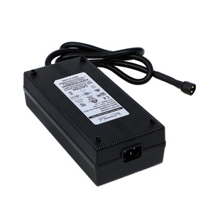 Chargeur de batterie Li-ion 24V 36V 48V 2A 3A 4A 5A 6A 7A pour robot scooter - Product Image 4