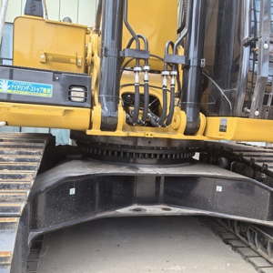 Excavadora CAT con cazo de excavación y componentes principales del motor usados - Product Image 4