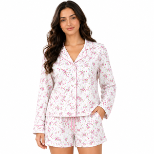 Ensemble de pyjama personnalisé pour femme, imprimé floral d'été, en soie, manches longues, chemise de nuit boutonnée, short à taille élastique, vêtements de nuit doux en tricot, deux pièces - Product Image 1
