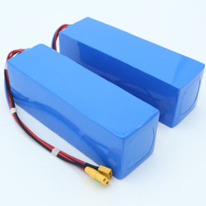 Pack de batteries personnalisé rechargeable pour drone et trottinette électrique 18650 Li-ion <span class=keywords><strong>12V</strong></span>/24V 10-<span class=keywords><strong>17Ah</strong></span> avec BMS intégré - Product Image 2