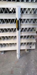 Fábrica al por mayor de PVC portátil reflectante <span class=keywords><strong>flexible</strong></span> advertencia de seguridad tráfico carretera divisor delineador <span class=keywords><strong>post</strong></span> - Product Image 5