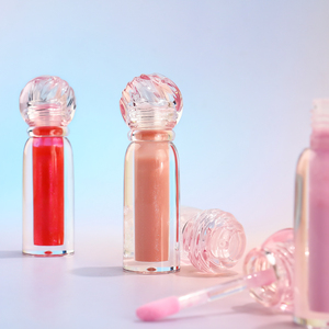Clear <span class=keywords><strong>Candy</strong></span> LipGloss Personaliza tu logotipo con Low Moq Fórmula vegana de alta calidad Lápiz labial impermeable Brillo de labios cosmético Tubos vacíos - Product Image 4