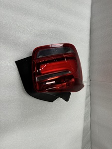 Luces traseras originales de alta calidad adecuadas para <span class=keywords><strong>BMW</strong></span> <span class=keywords><strong>Serie</strong></span> <span class=keywords><strong>1</strong></span> F20 luces traseras LED <span class=keywords><strong>2012</strong></span> sistema de iluminación F20 luces traseras OE 63217270095 - Product Image 2