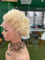 Perruque Lace Front Complète CF86 Blond 613 Cheveux Indiens Humains Frisés Afro Serrés Pour Patients Atteints d'Alopécie Pré-Coiffée Peau Fine Pour Tressage
