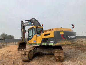 Excavatrice Volvo EC300 d'occasion à prix compétitif en bon état avec boîte de vitesses pour moteur de pompe moteur et composants PLC Core - Product Image 4