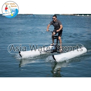 Giochi all'aperto Gonfiabile IN PVC Pontoons Acqua Della Bici/Bicicletta Acqua <span class=keywords><strong>di</strong></span> <span class=keywords><strong>Mare</strong></span> Pedale Della Bici <span class=keywords><strong>di</strong></span> Guida Della Bici Del Tubo Waterbike - Product Image 3