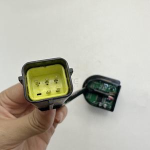 Perilla de aceleración Senwitt 14725311 para excavadora Ec220 Ec250 Ec350 Ec480d - Product Image 3