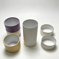 Ecologisch verantwoorde verpakking van papieren tubes voor noten, gedroogd fruit, amandelen, cashewnoten en premium snacks.
