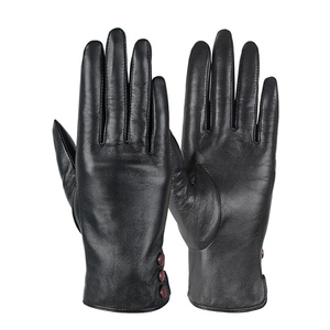 Vente en gros de gants thermiques en cuir de mouton de qualité supérieure pour le cyclisme avec écran tactile compatible à la mode pour l'extérieur - Product Image 6