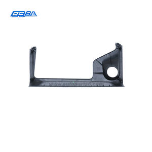 Cubierta de Plástico Negra de Alta Calidad para la Parte Trasera del Capó del Motor para Lotus Emira 2021-2025 8892607990 - Product Image 3